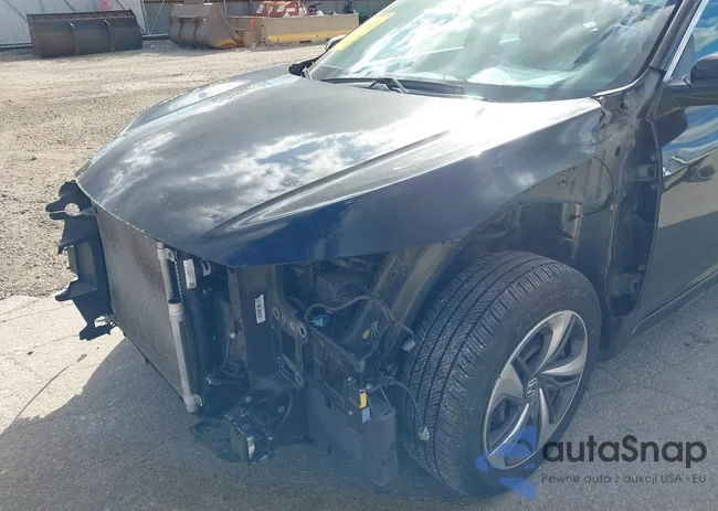 19XFC2F6XLE028697: 40606833