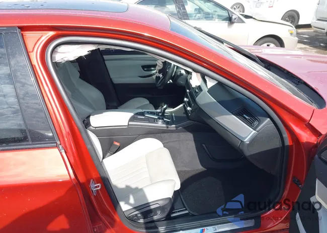 WBSFV9C54FD594268: 40606173