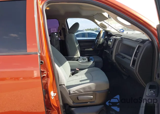 1C6RR6FT5DS562575: 40609630