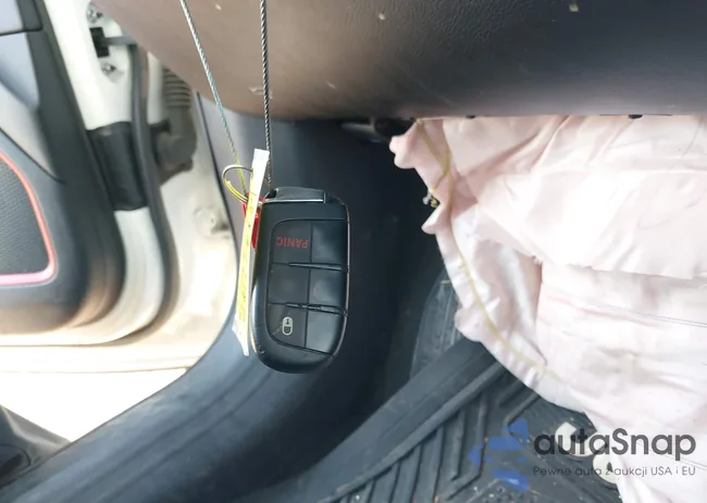 3C4NJDDB9LT207919: 40611981