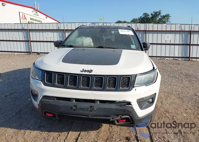 3C4NJDDB9LT207919: 40611981