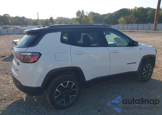 3C4NJDDB9LT207919: 40611981