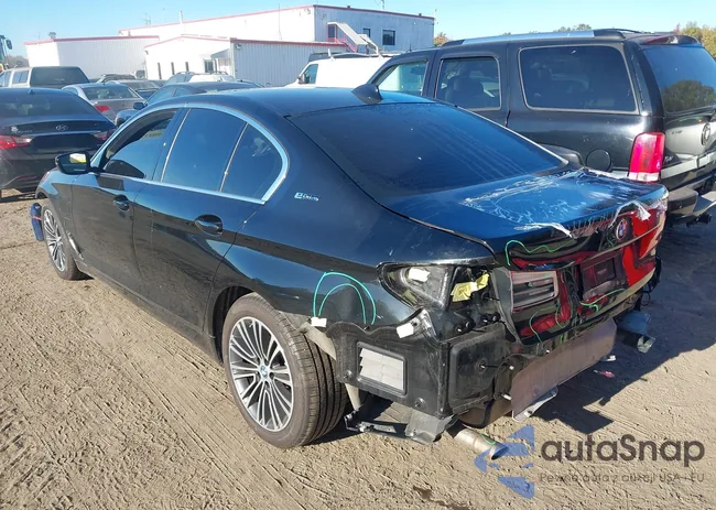 WBAJB1C58KB375764: 40611361