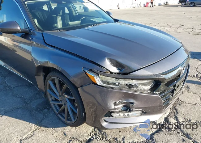 1HGCV1F53JA017461: 40613033