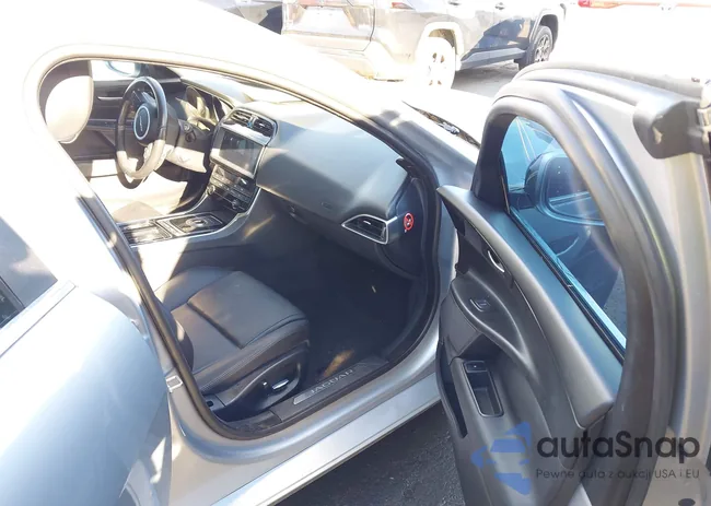 SAJAR4FX2KCP48404: 40615833