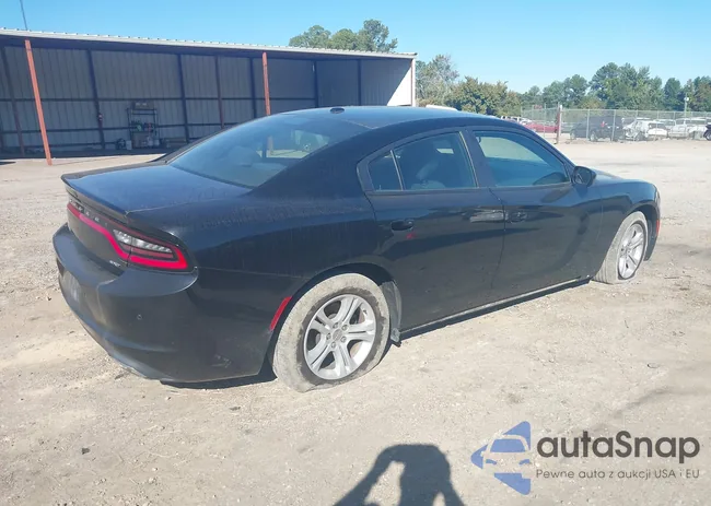 2C3CDXBG8JH180317: 40615244