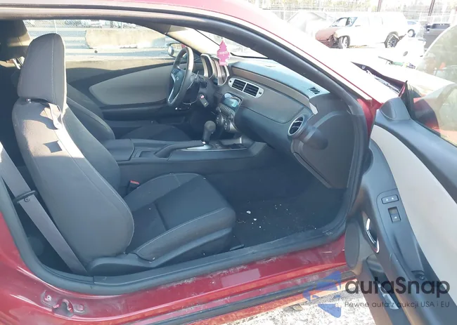 2G1FA1E3XE9320769: 40618009