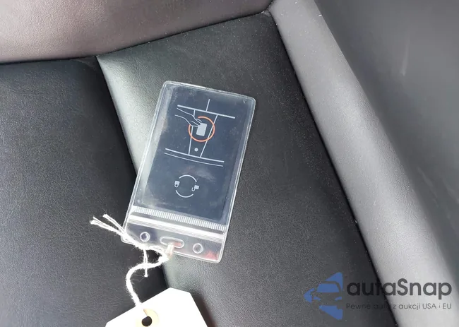 5YJ3E1EAXPF448604: 40619444