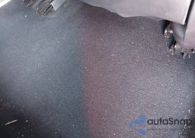 5YJ3E1EAXPF448604: 40619444