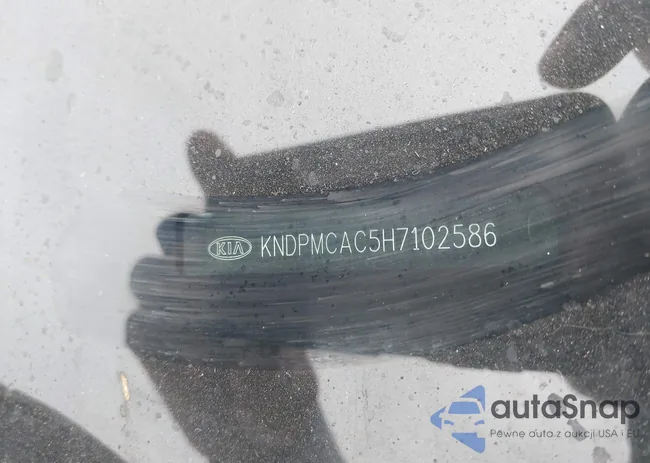 KNDPMCAC5H7102586: 40619448