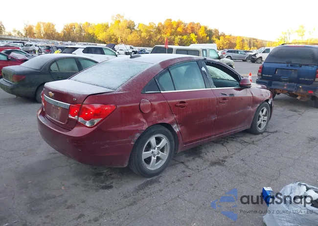 1G1PE5SB3G7145376: 40621078