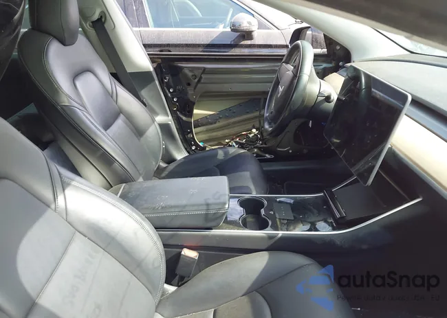 5YJ3E1EA9JF172973: 40624487