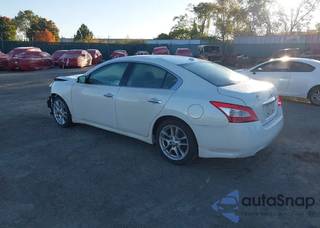 1N4AA5AP8BC821610: 40626380