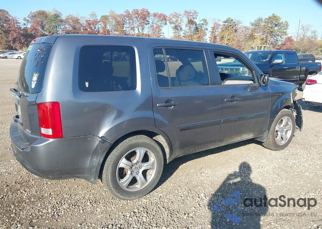 5FNYF4H51CB032390: 40626505