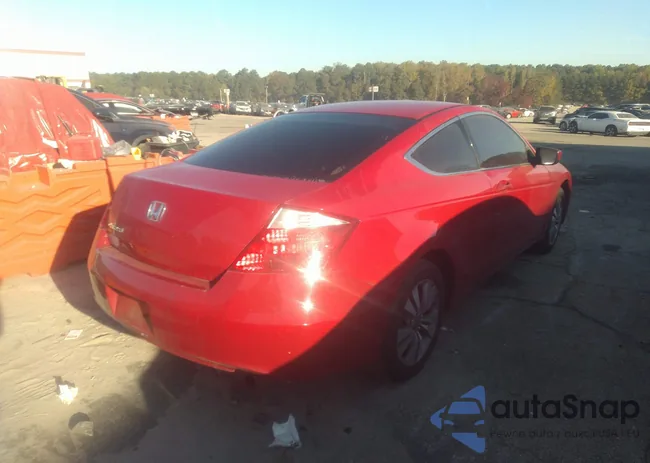 1HGCS12308A028568: 40625979