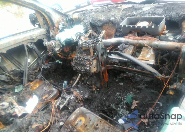 3C4PDCAB6FT580077: 40627471