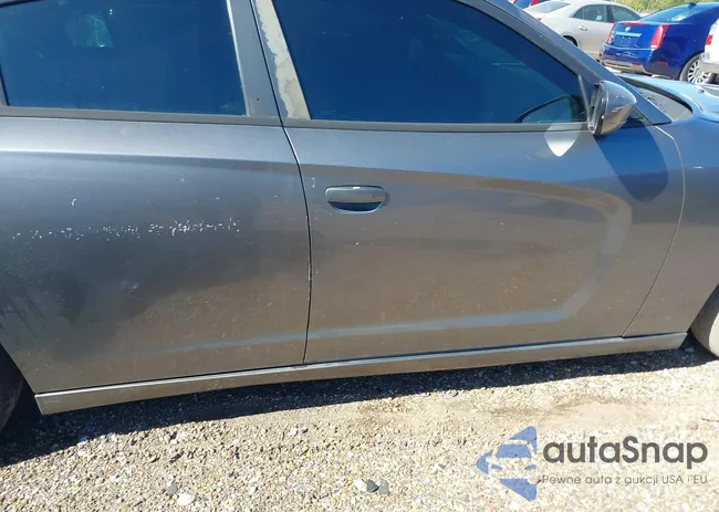 2C3CDXBG2CH156338: 40628579