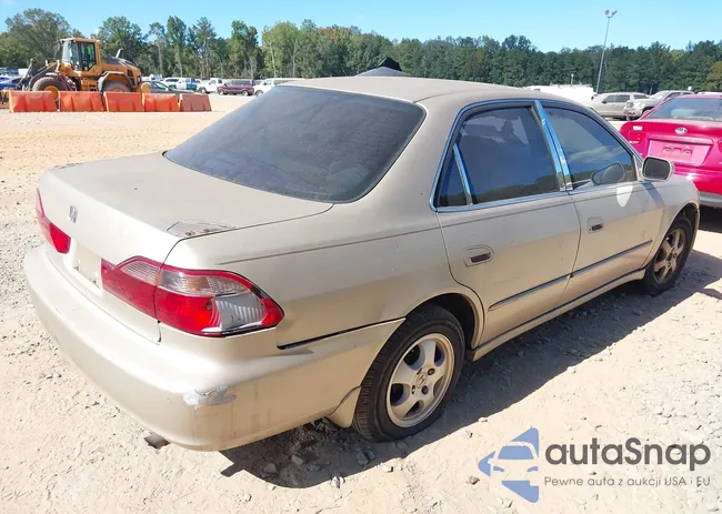 1HGCG6698YA107838: 40628671