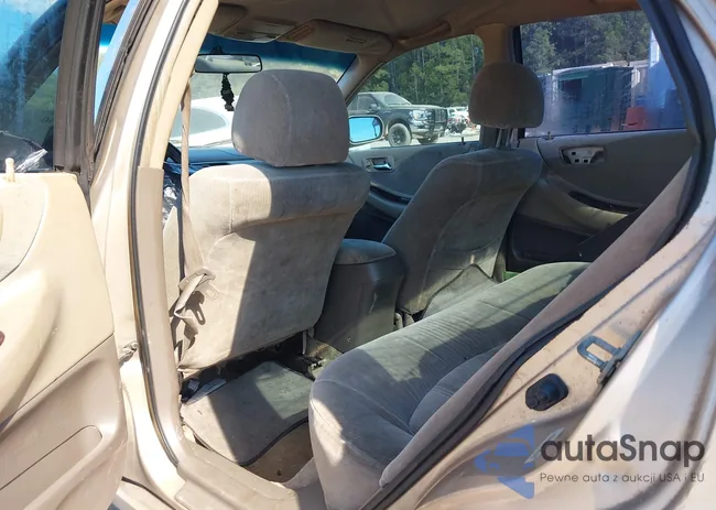 1HGCG6698YA107838: 40628671