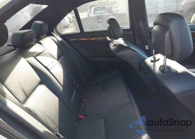 WDDGF8BB1CR207772: 40629369