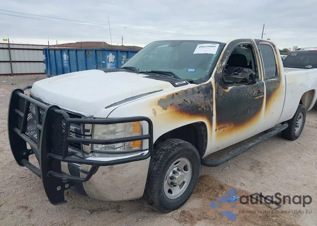 1GCHC49K89E161525: 40629909