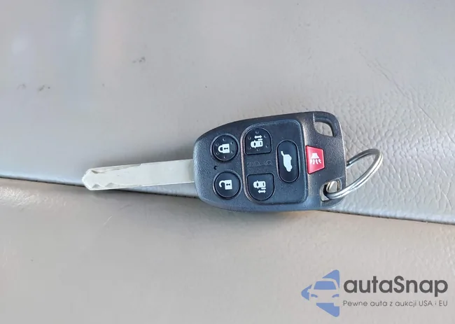 5FNRL5H9XCB067841: 40631672