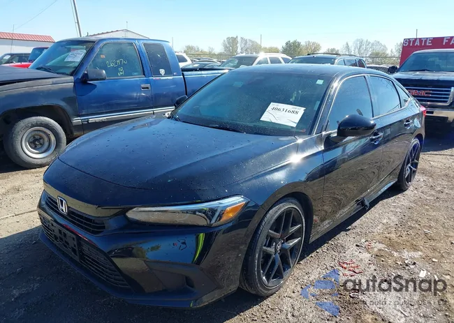 2HGFE2F53RH533187: 40631688