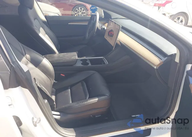 5YJ3E1EA1PF411506: 40631171