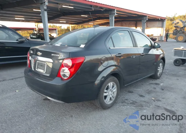 1G1JC5SH2F4209472: 40634638