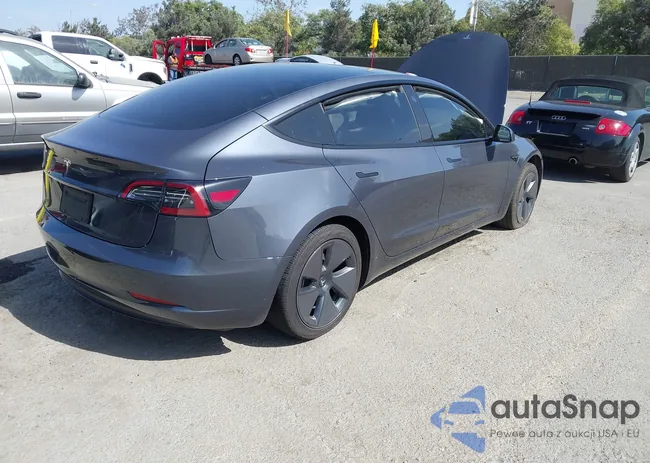 5YJ3E1EA2PF641426: 40635485