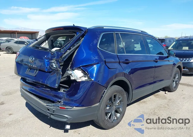 3VVNB7AX0RM057508: 40635786