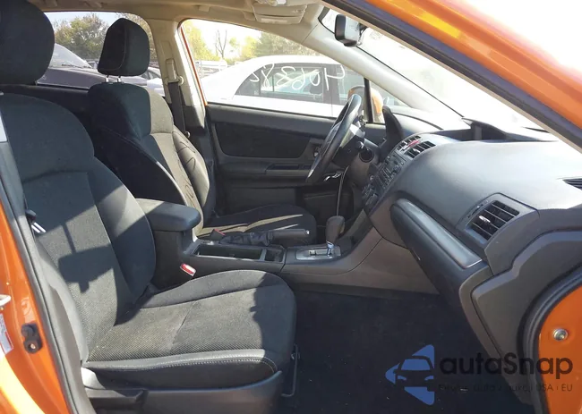 JF2GPAVC2E8215814: 40638279