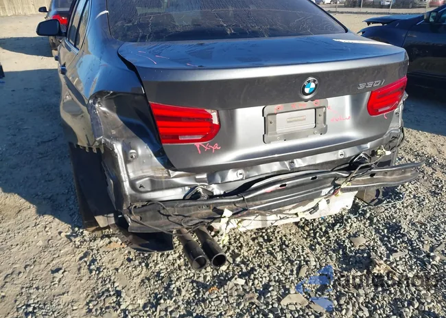 WBA8B9G37HNU54940: 40638914