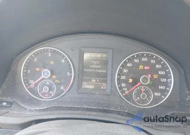 3VWRL7AJXAM027667: 40640459