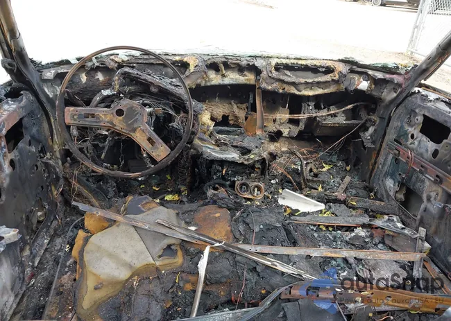 1GCCW80K0CR119095: 40640568