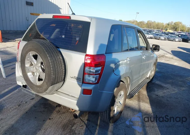 JS3TE941164100679: 40640604