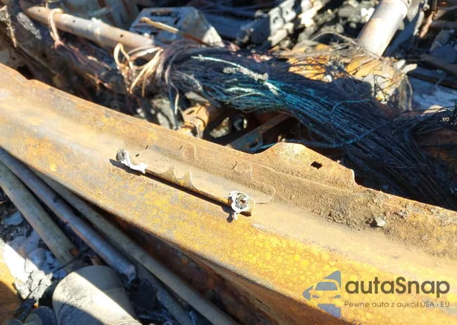 5TFDW5F16EX323853: 40641027