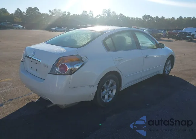 1N4AL21E38C257672: 40641154