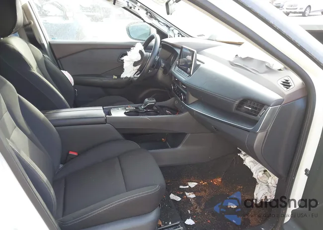 5N1BT3AA8PC823045: 40642142