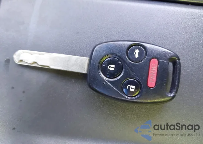 1HGCS2B83AA004319: 40644065