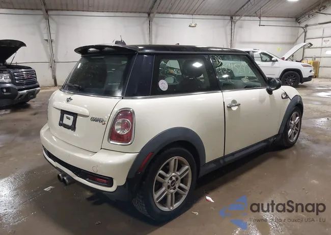 WMWSV3C58CT385200: 40645295