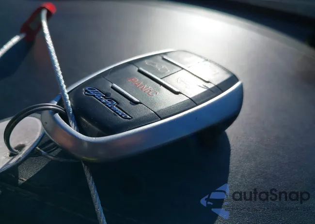 ZARFAECN8H7536327: 40645297