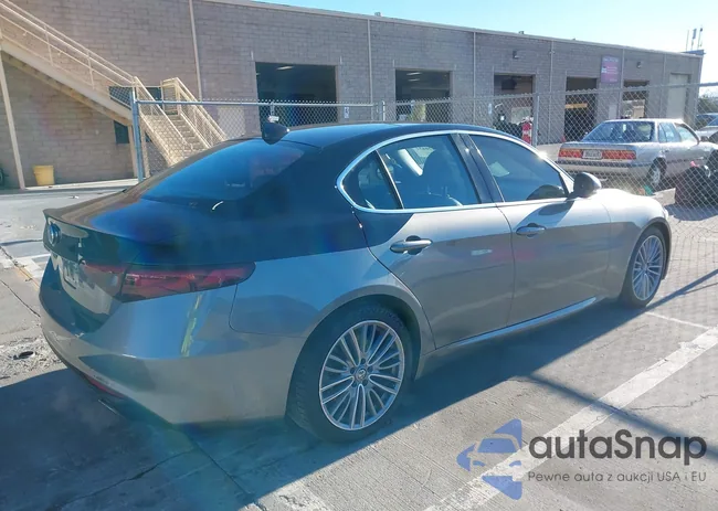 ZARFAECN8H7536327: 40645297