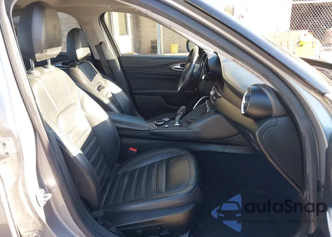 ZARFAECN8H7536327: 40645297