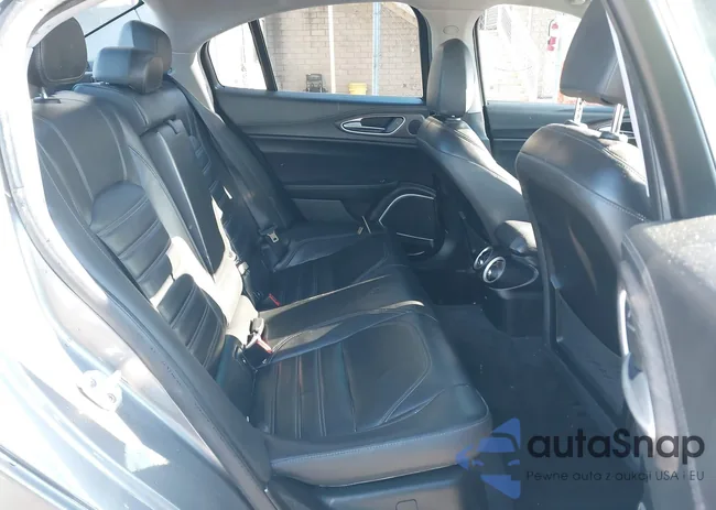 ZARFAECN8H7536327: 40645297