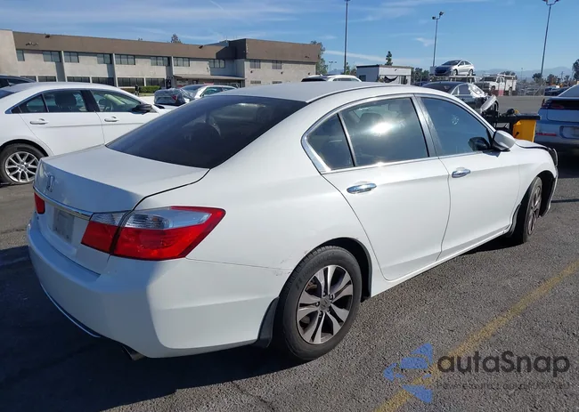 1HGCR2F33FA204165: 40645579