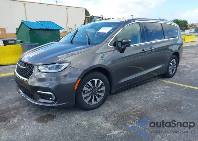 2C4RC1L70PR559027: 40645581