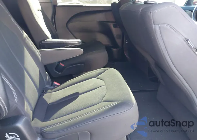 2C4RC1FG1LR245764: 40646472