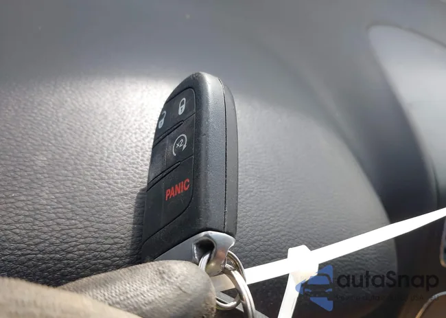 3C4PDCDG8ET123065: 40646842