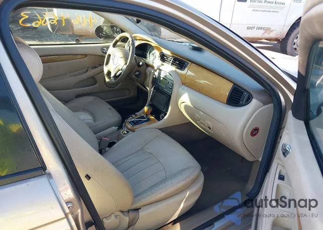 SAJEA51D43XD44979: 40646863